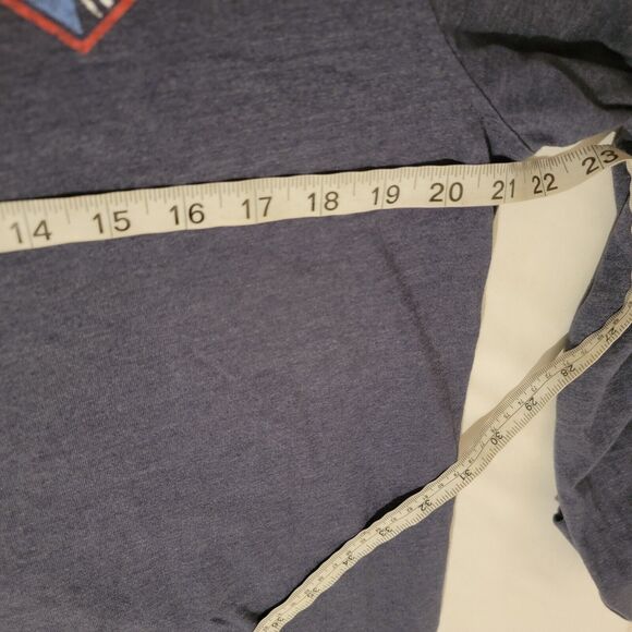 Izod Saltwater Mens Dog Graphic T Shirt Size Small S Long Sleeve Blue Gorpcore - Picture 7 of 7